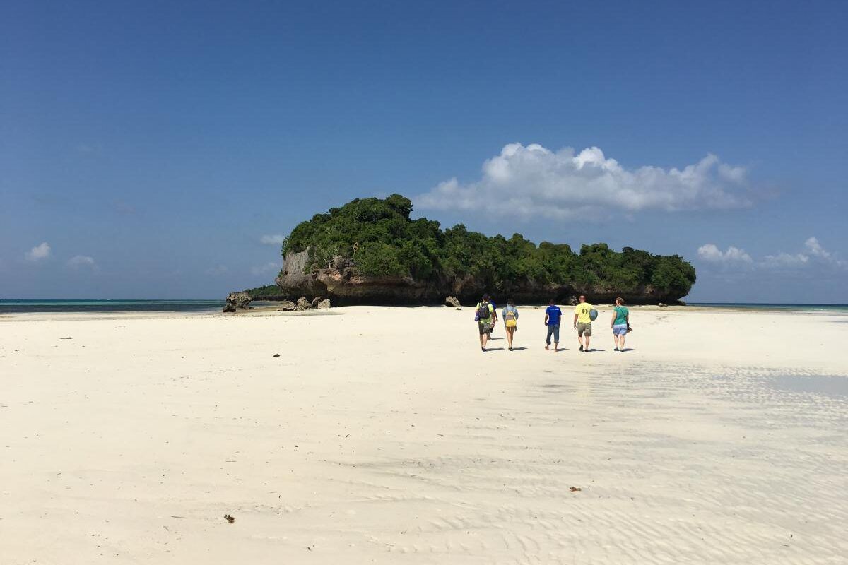 Wit zandstrand van Chumbe Island